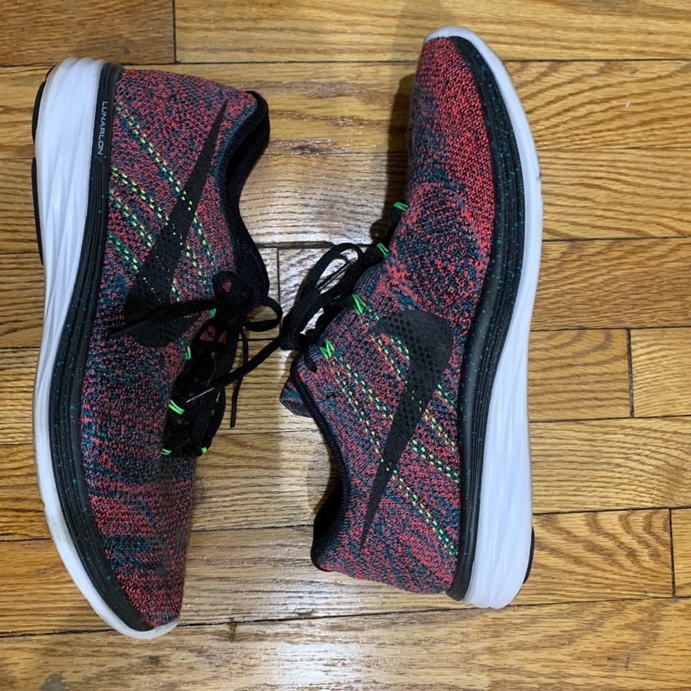 RARE Nike Flyknit Lunar 3